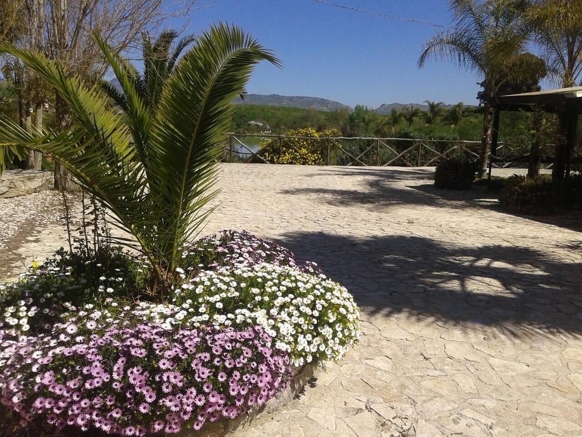 Ciuci'S Manor Villa Aragona ภายนอก รูปภาพ